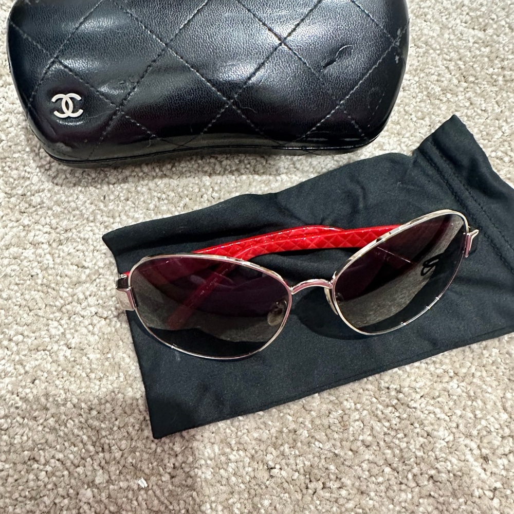 CHANEL Red Women's Sunglasses VINTAGE